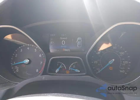 2016 Ford Focus Se z USA, uszkodzony, nr VIN 1FADP3K28GL356238